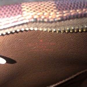 Louis Vuitton Damier ebene